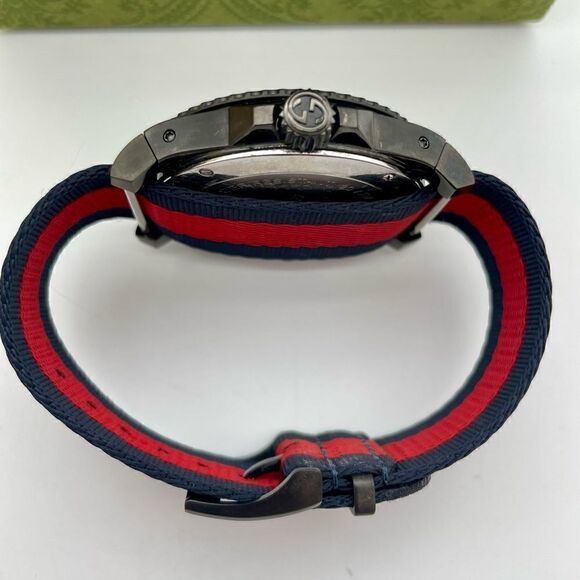 Men’s Gucci snake embroidered 45 mm watch - Picture 5 of 10